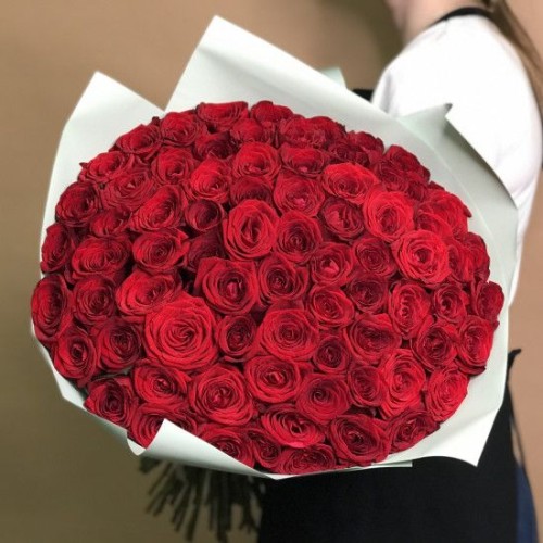 Купить на заказ Букет из 75 красных роз с доставкой в Шаре