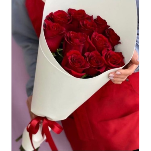 Купить на заказ Букет из 11 красных роз с доставкой в Шаре